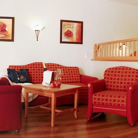 Alphotel Tyrol Racines Esterno foto