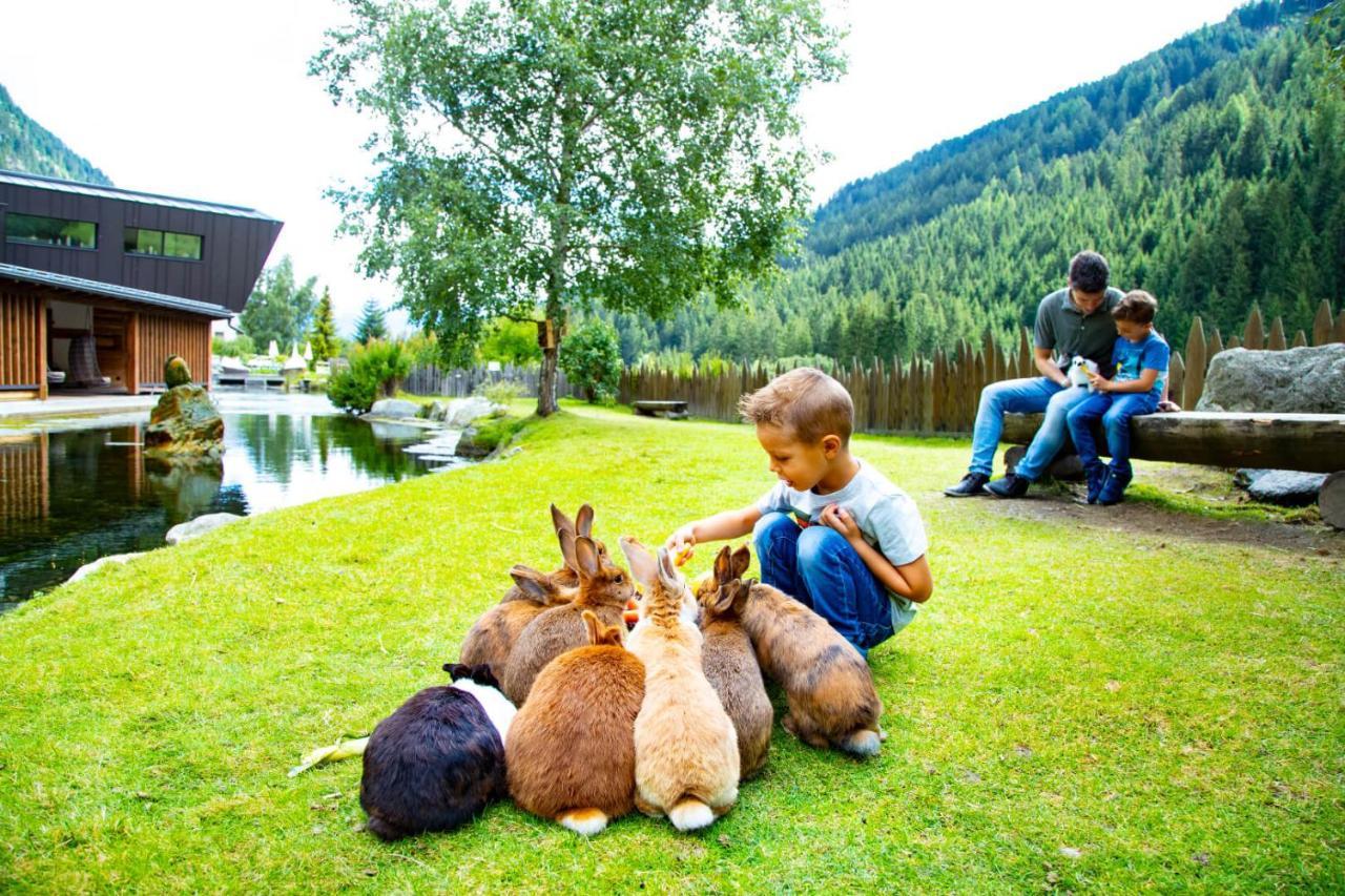 Alphotel Tyrol Racines Esterno foto