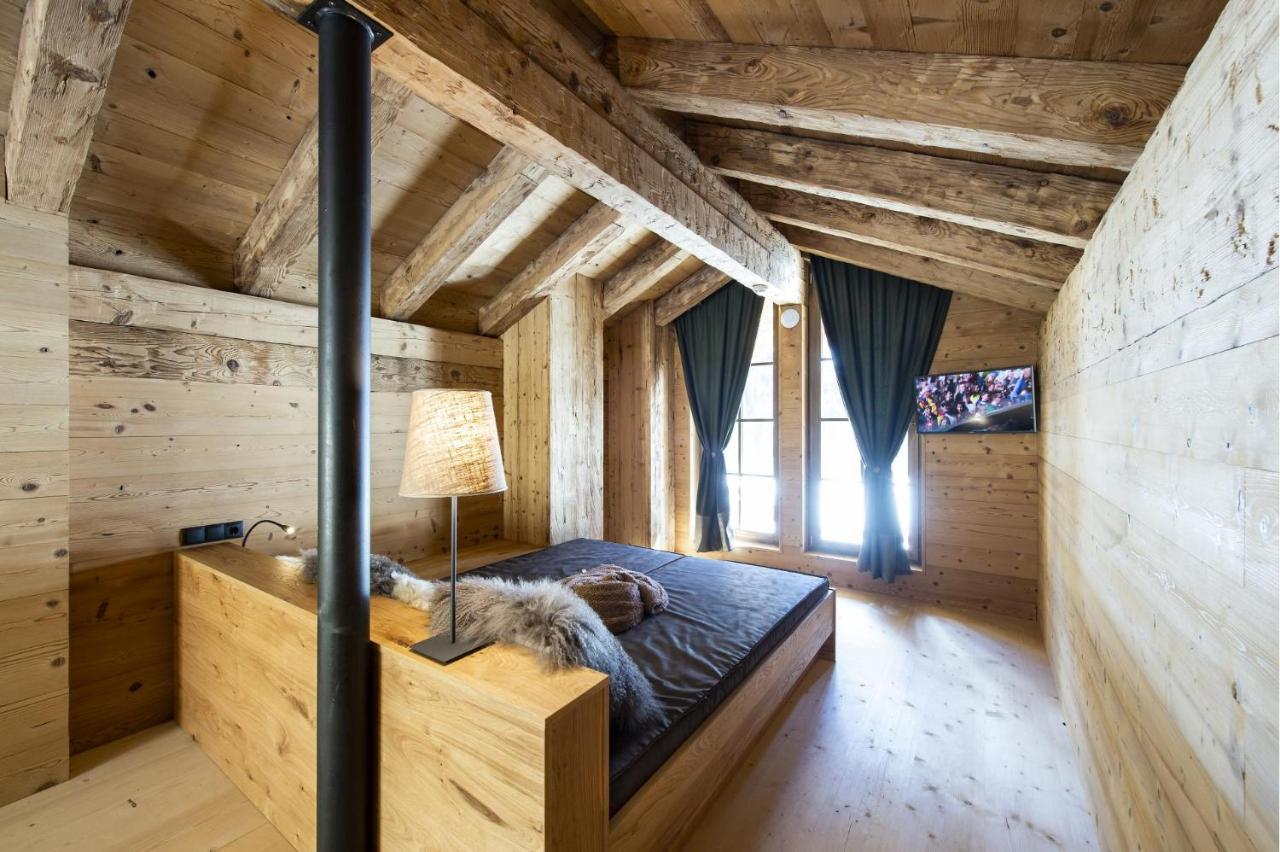 Alphotel Tyrol Racines Esterno foto